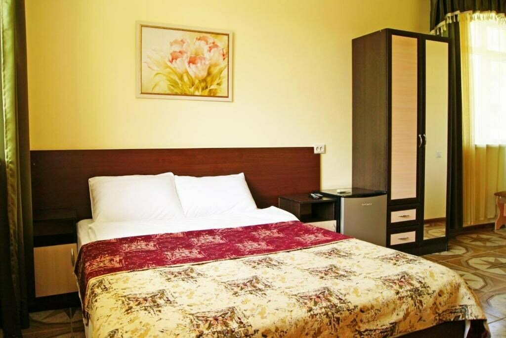 Гостиница Марс Адлер